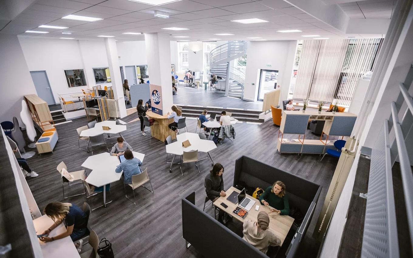 ESC Clermont Graduate School of Management