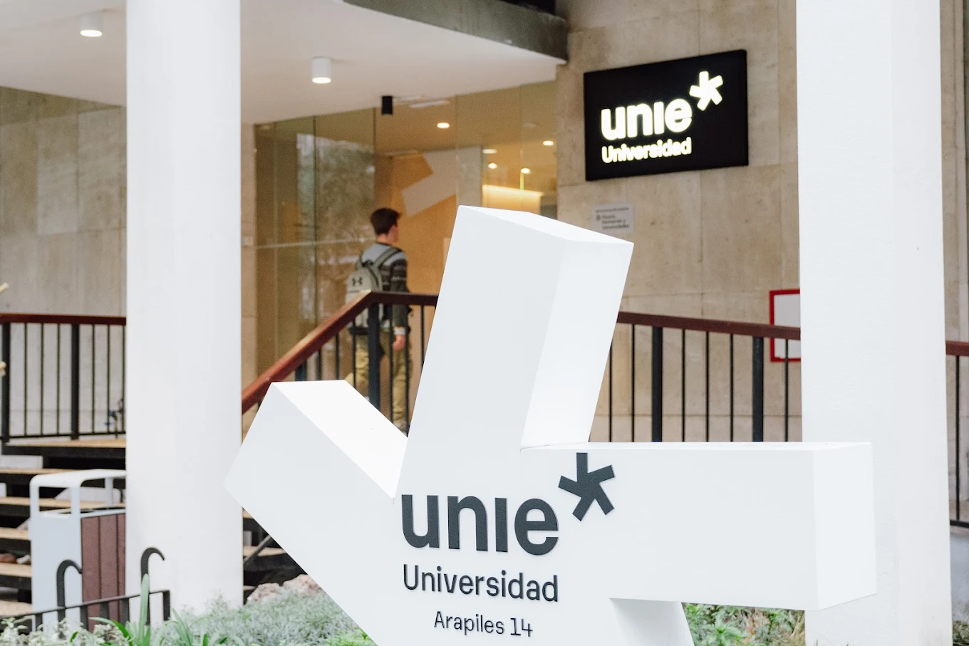 UNIE University