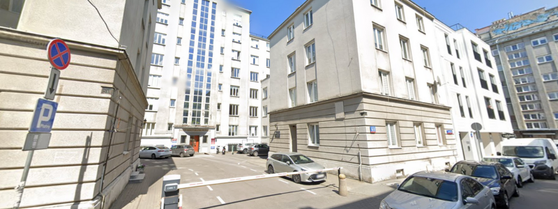 Warsaw University of Business (WWSB)