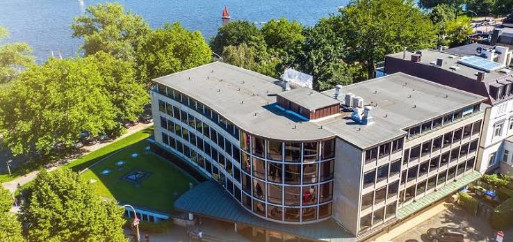 Hochschule Fresenius - University of Applied Sciences